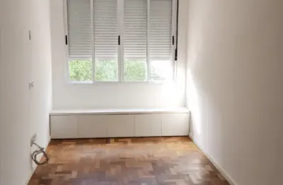 Apartamento 1 dormitório reformado e semi-mobiliado na rua luiz afonso | cidade baixa