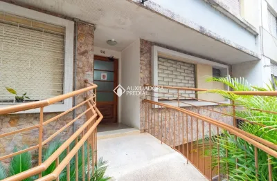 Apartamento Jk com vaga escriturada no bairro: Bom Fim, em Porto Alegre.