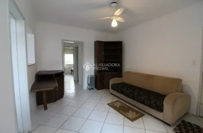 Apartamento no bairro bom fim com vaga, próximo ao hospital santa casa e ufrgs