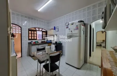 Casa com 2 dormitórios e 2 vagas no bairro cidade morumbi – zona sul de são josé dos campos/sp – ideal para famílias que buscam praticidade e conforto em região valorizada da cidade.