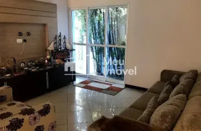 Luc aluga casa   de  ato padrão 330m²- 4 quartos (3suítes)  em condomínio fechado jacareí