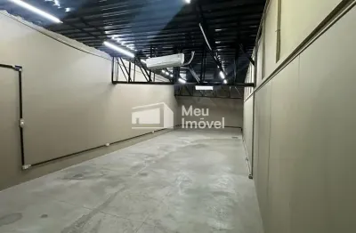 Luc aluga galpão comercial ou industrial com 880m² | vila betânia - são josé dos campos/sp