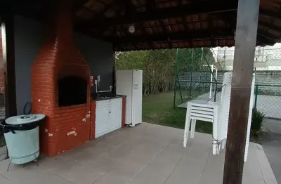 Total ville iii – apartamento conservado, de quina e com piso vinílico!