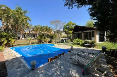Casa com 2 dormitórios para alugar, 260 m² por R$ 5.600,00/mês - Condomínio Estancia Cabral - Cambé/PR