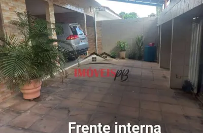 Belíssima casa no cristo em joão pessoa com 3 suítes...