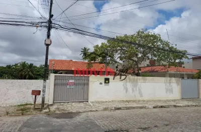 Uma excelente casa a venda nos bancários ,3 quartos sendo 1 suíte.