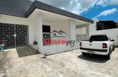 Espetacular casa no altiplano nobre com 04 quartos /01 suíte e closet.