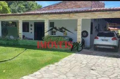 Casa na praia de carapibus. com 4 quartos sendo 3 suítes a 200 m da praia