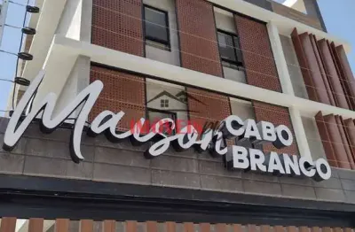 Apartamento na praia de cabo branco, a 300 metros da orla, posição nascente