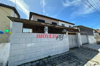 Casa duplex no valentina com 3 quartos e excelente localização