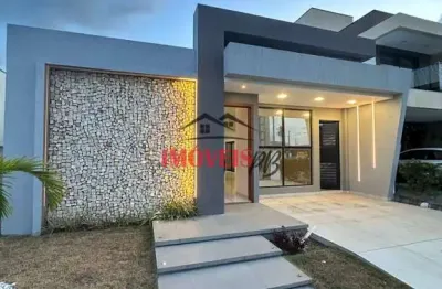 Casa térrea alto padrão em condomínio com piscina privativa.