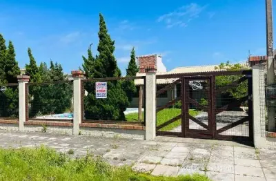 Casa com 3 quartos à venda na padre feijo, 1274, centro, tramandaí por r$ 540.000