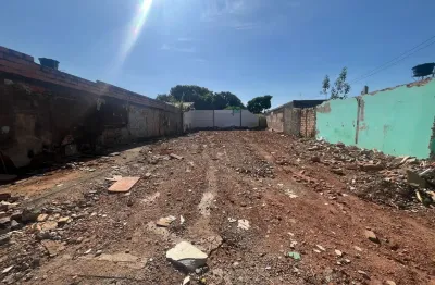 Terreno à venda na Rua Liberdade Q75 L20, Cidade Livre, Aparecida de Goiânia
