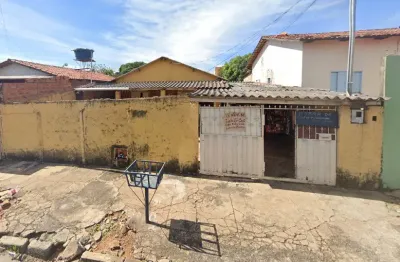 Lote na mesma quadra da av. igualdade no st. garavelo.