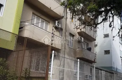 Apartamento térreo no bairro rio branco com 3 dormitórios e 1 vaga exclusiva