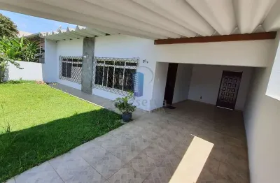 Ampla casa de 4 quartos no bairro dom bosco, bem na divisa com o bairro ressacada