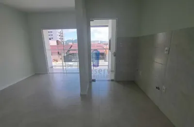 Apartamento com 2 quartos para alugar na Rua Iolando Benvenutti Júnior, Cordeiros, Itajaí