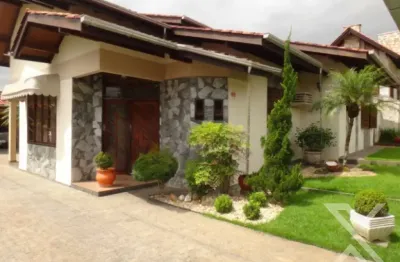 Casa com 3 quartos à venda na escola agrícola, blumenau , 230 m2 por r$ 1.450.000
