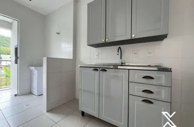 Apartamento com 2 dormitórios para alugar, 51 m² por R$ 2.555,00 - Boa Vista - Blumenau/SC