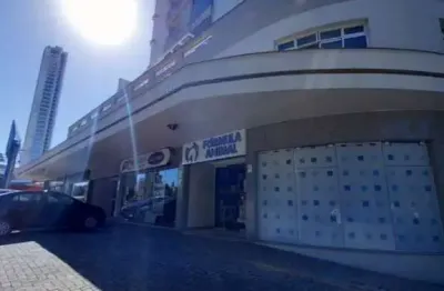 Apartamento com 2 dormitórios para alugar, 67 m² por R$ 2.445,00 - Vila Nova - Blumenau/SC