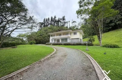 Casa na Vila Itoupava para Aluguel Comercial ou Residencial, 800 m² por R$ 17.695/mês