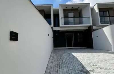 Sobrado geminado de alto padrão do ladinho do centro!