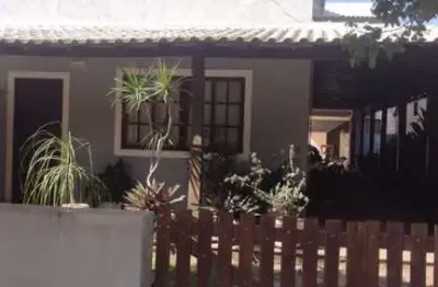 Casa em condomínio para locação em iguaba grande, centro, 5 dormitórios, 2 banheiros, 2 vagas