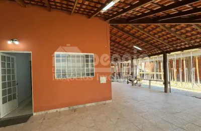 Casa de condomínio com 2 quartos e 2 banheiros à venda, 400 m²