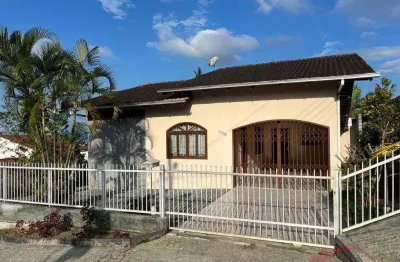 Casa com 3 dormitórios à venda, 181 m² por r$ 620.000 - iririú - joinville/sc