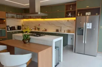 Casa em condomínio para venda, localizada 150 metros do parque taquaral, na cidade de campinas / sp.