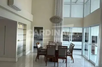 Apartamento 189m² | pé-direito duplo | localização privilegiada proximo ao cambui e taquaral.