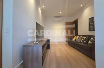 Apartamento à venda com 1 suíte e varanda gourmet no Cambui em Campinas.