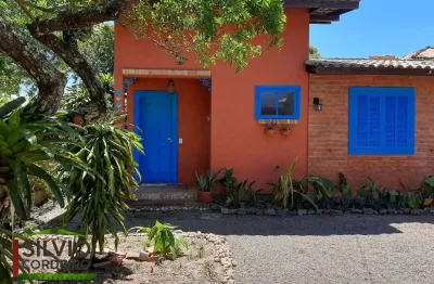 Casa com 2 quartos à venda na servidão manoel isidoro augusto, 537, rio tavares, florianópolis por r$ 1.500.000