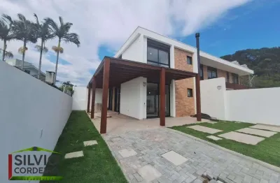 Casa com 3 quartos à venda na manoel pedro da silveira, 01, barra da lagoa, florianópolis por r$ 1.900.000