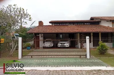 Casa em condomínio fechado com 3 quartos para alugar na andorinha, 170, lagoa da conceição, florianópolis por r$ 8.500