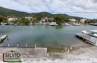 Casa com 4 quartos à venda na servidão do canal, 43, barra da lagoa, florianópolis por r$ 1.890.000