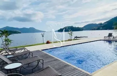 Cobertura de luxo frente ao mar no condomínio pier 103 – angra dos reis