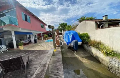 Casa de canal no condomínio porto bracuhy – angra dos reis