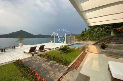 Exclusiva casa de luxo à beira-mar com deck privativo – angra dos reis