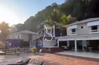 Aluguel de temporada – casa frente mar com deck privativo em angra dos reis