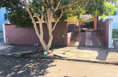 Casa à venda na Rua João Gonçalves Padilha, Roseira, Londrina