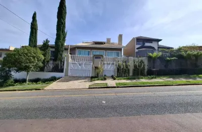 Casa espetacular no jardim schaffer com 733m², vista para o bosque alemão!