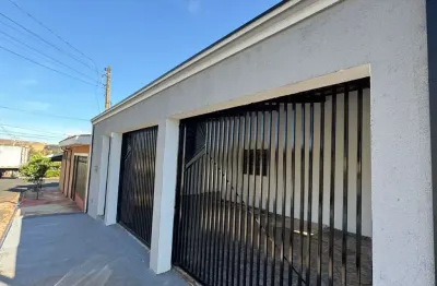Casa com edícula em bonfim paulista próximo ao centro reformada , com 3 vagas de garagem