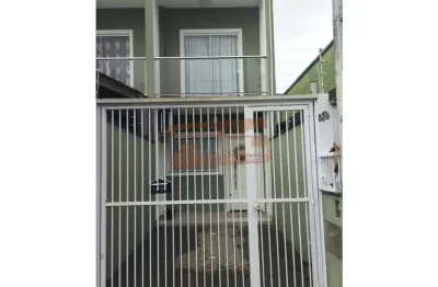 Sobrado 2 dormitórios para venda no bairro lídia duarte em camboriú
