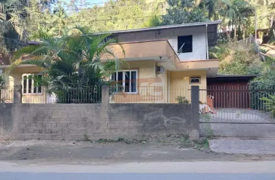 Casa com 4 quartos à venda na Rua Marmeleiro, Rio Pequeno, Camboriú