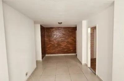 Apartamento no porto novo com 2 quartos e garagem no condomínio parque maria rita