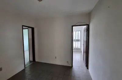 Casa / sobrado na brasilândia com 2 quartos perto do antigo clube tamoio