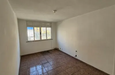Apartamento no centro de são gonçalo com 3 quartos e garagem perto da h.olhos são gonçalo