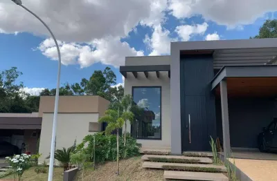 Linda casa no residencial spazio verde comendador, 3 suítes, piscina