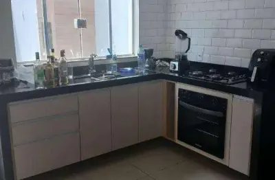 Casa em condomínio com 2 dormitórios à venda, 95 m² por r$ 530.000 - condomínio guarujá - salto/sp
